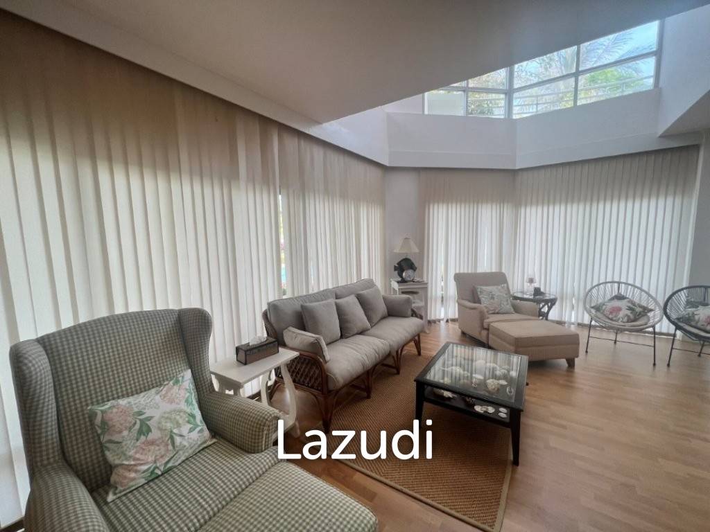 KREDSAI : 2 storey 7 bed freehold beachfront villa