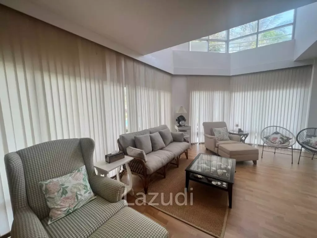 KREDSAI : 2 storey 7 bed freehold beachfront villa