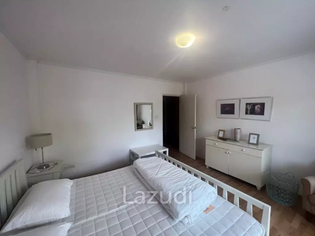 KREDSAI : 2 storey 7 bed freehold beachfront villa