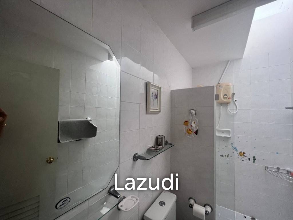 KREDSAI : 2 storey 7 bed freehold beachfront villa