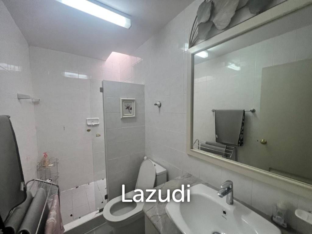 KREDSAI : 2 storey 7 bed freehold beachfront villa