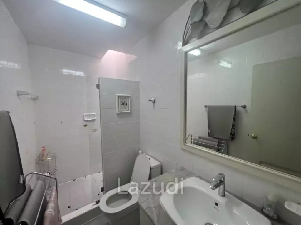 KREDSAI : 2 storey 7 bed freehold beachfront villa