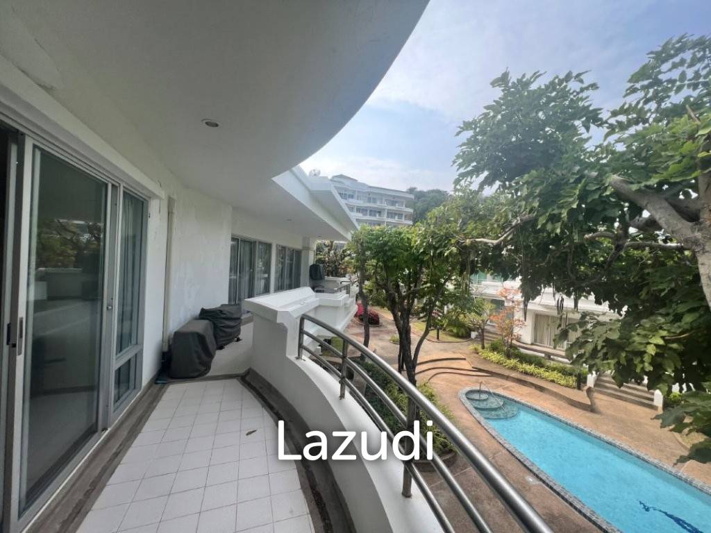 KREDSAI : 2 storey 7 bed freehold beachfront villa