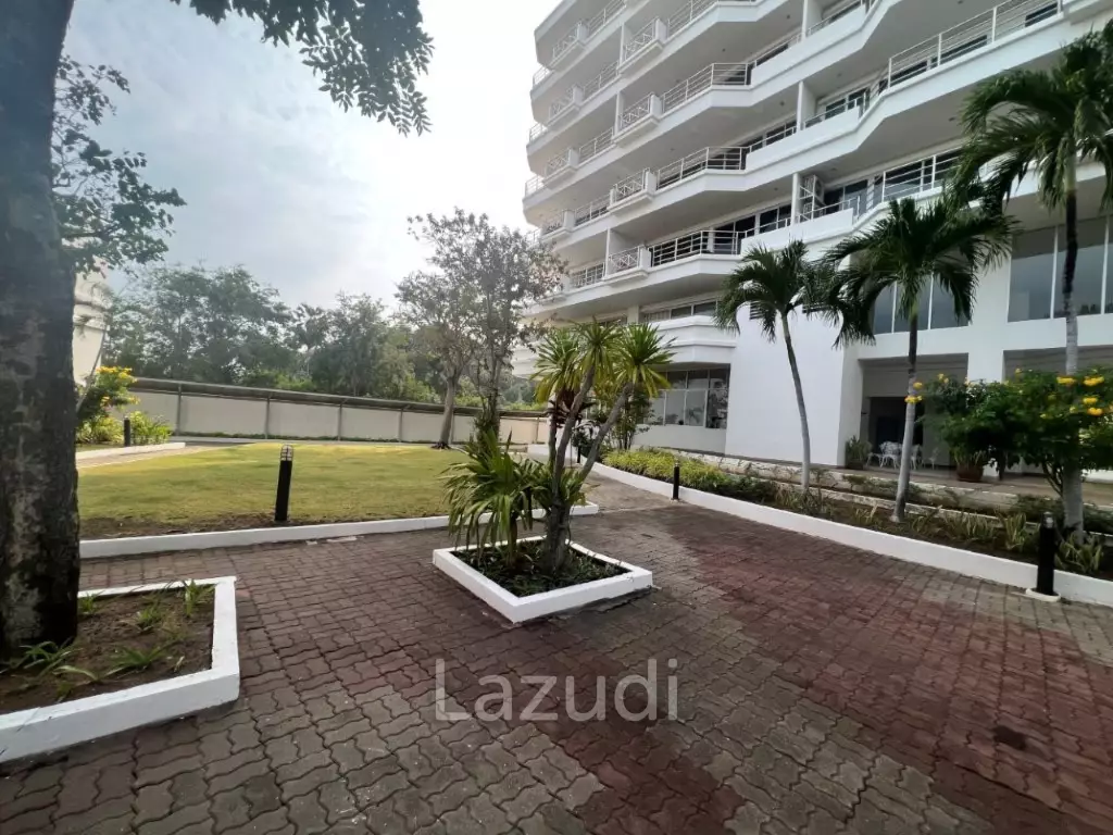 KREDSAI : 2 storey 7 bed freehold beachfront villa