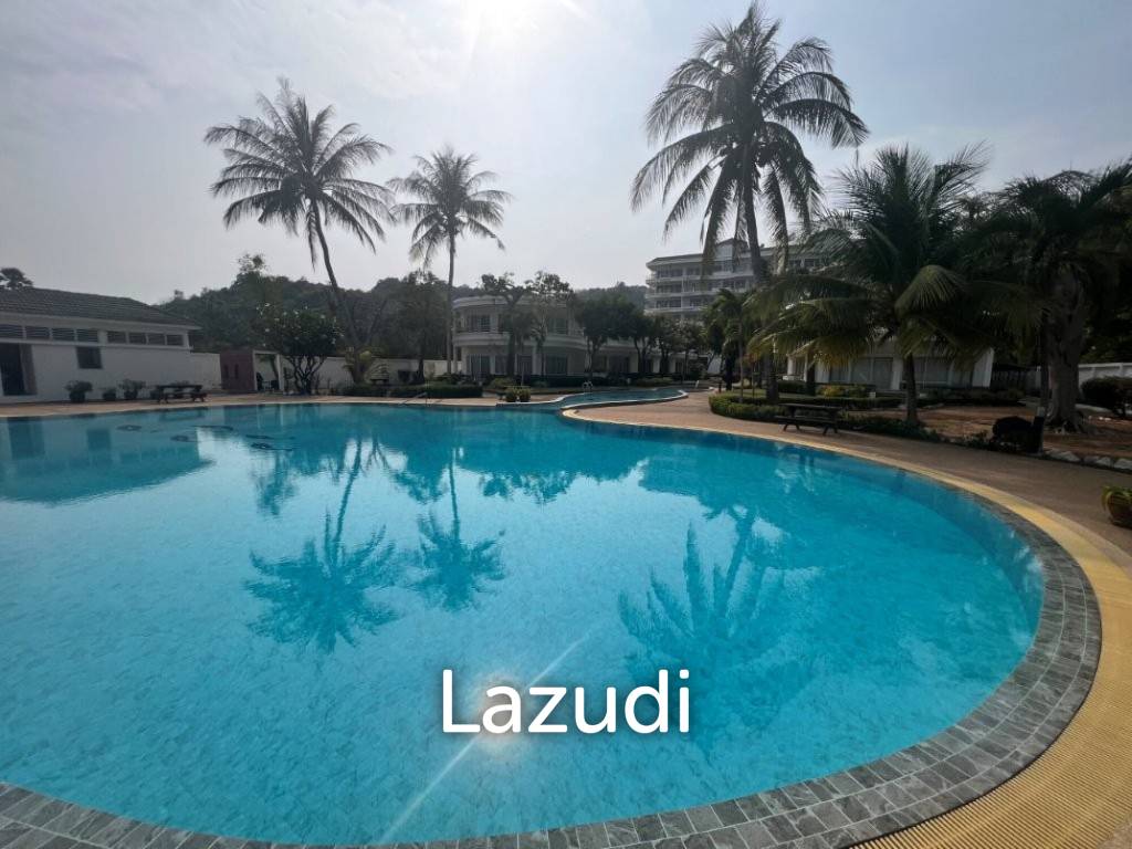 KREDSAI : 2 storey 7 bed freehold beachfront villa