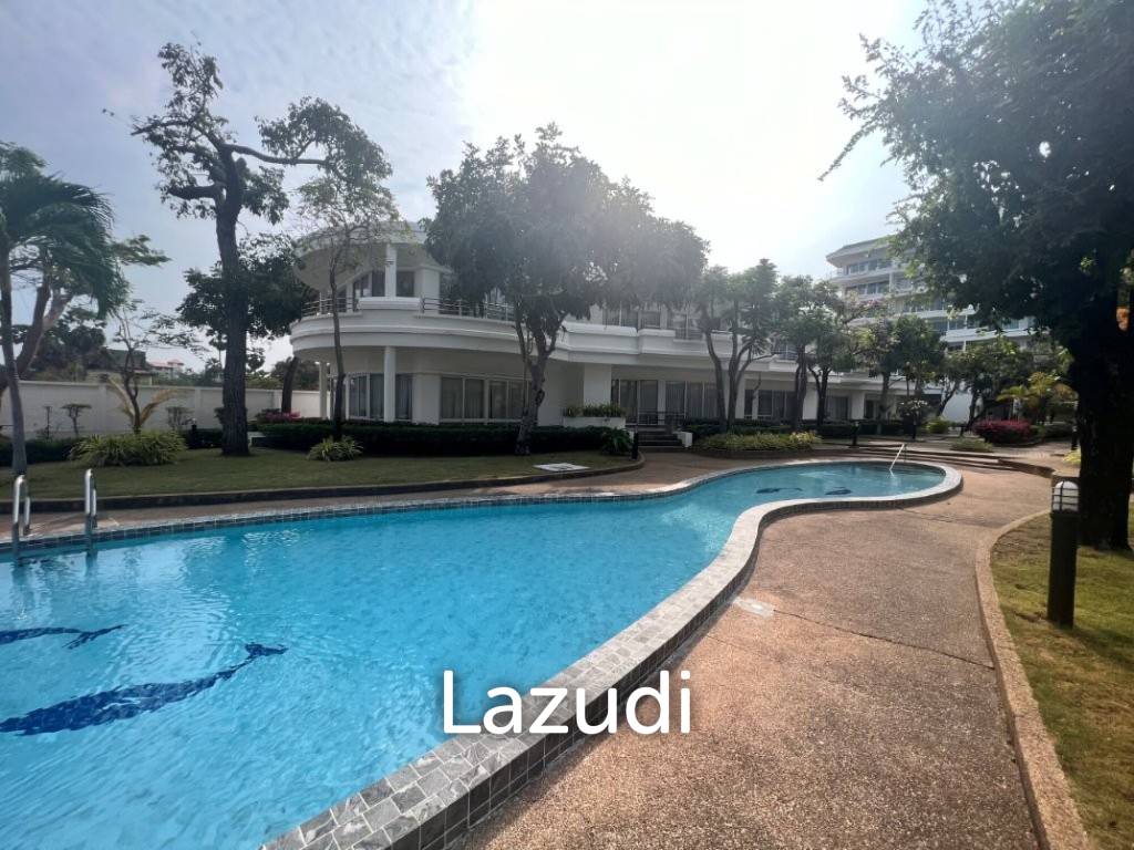 KREDSAI : 2 storey 7 bed freehold beachfront villa