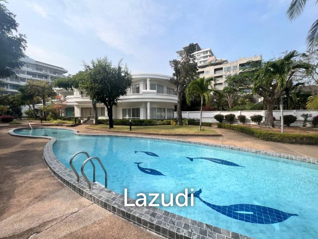 KREDSAI : 2 storey 7 bed freehold beachfront villa