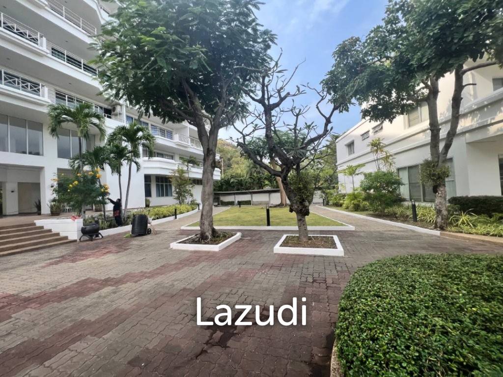 KREDSAI : 2 storey 7 bed freehold beachfront villa