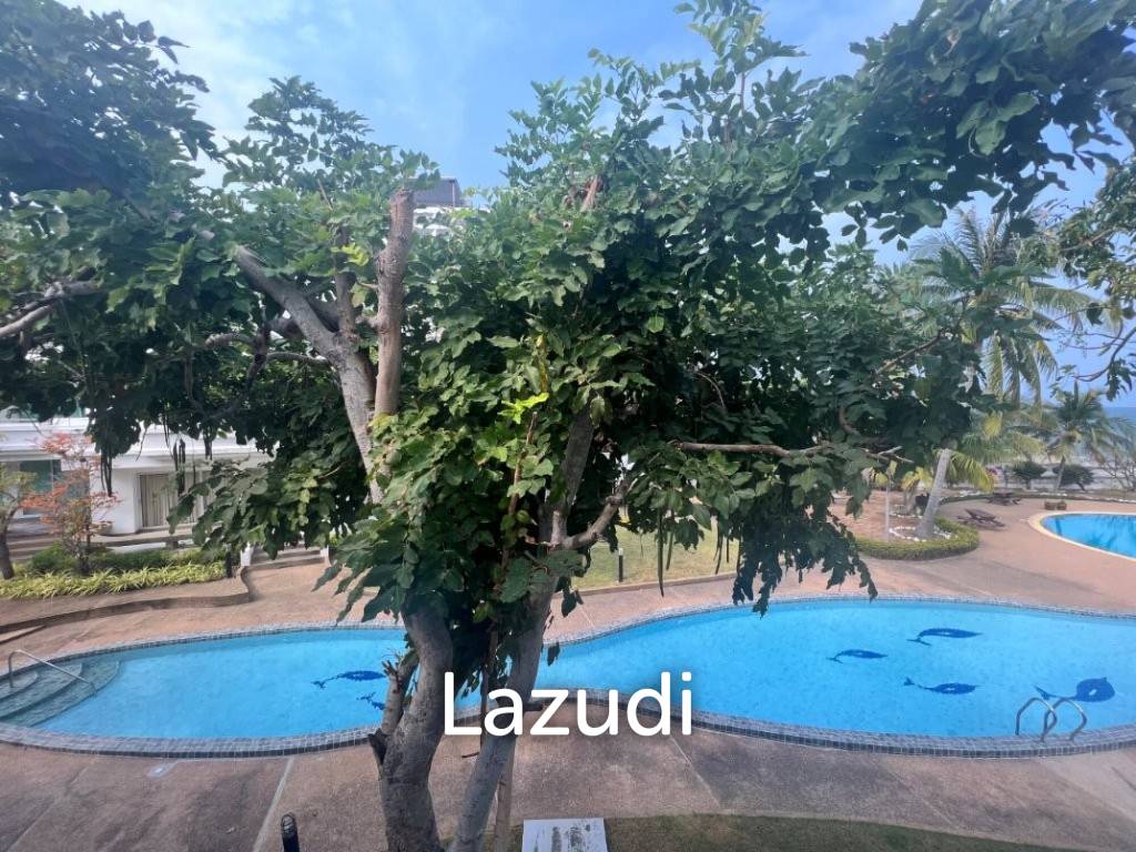 KREDSAI : 2 storey 7 bed freehold beachfront villa