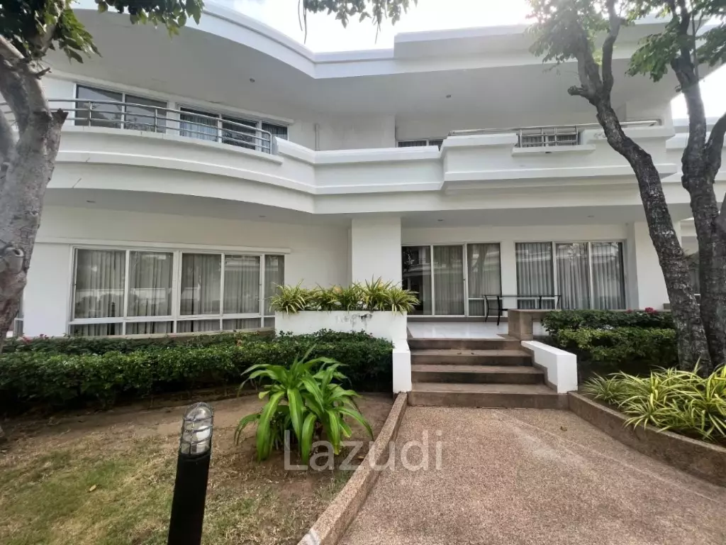 KREDSAI : 2 storey 7 bed freehold beachfront villa