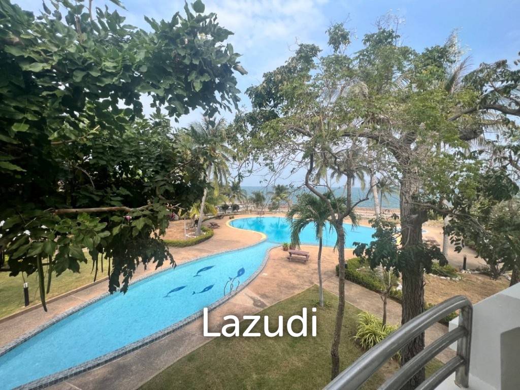 KREDSAI : 2 storey 7 bed freehold beachfront villa