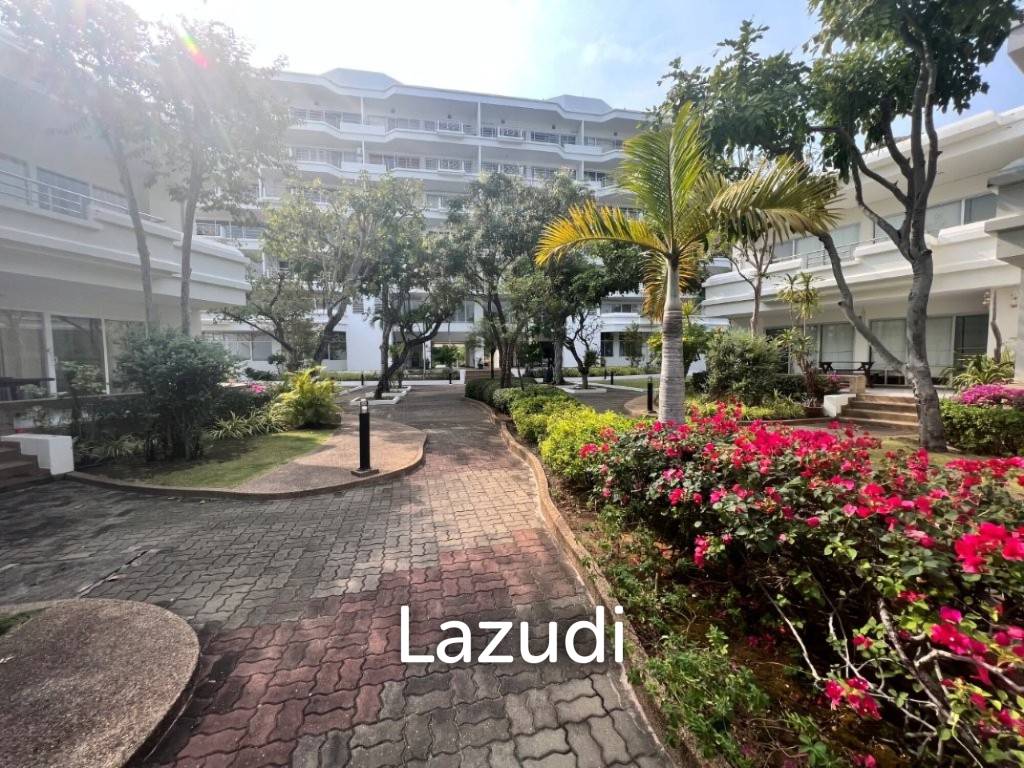 KREDSAI : 2 storey 7 bed freehold beachfront villa