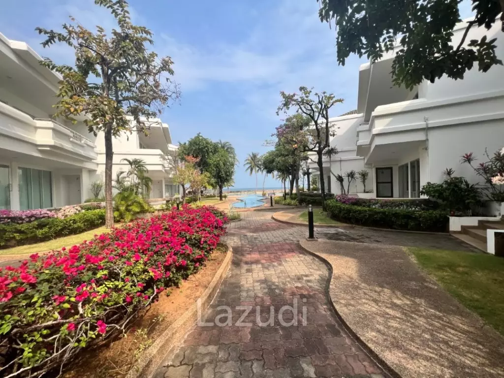 KREDSAI : 2 storey 7 bed freehold beachfront villa