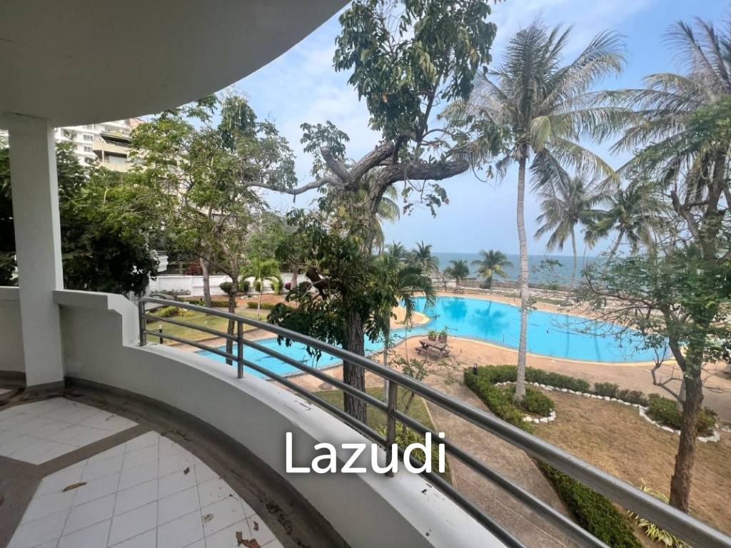 KREDSAI : 2 storey 7 bed freehold beachfront villa