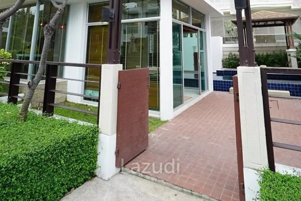 VIMANLAY: Modern 4 Bed Beachfront Pool Villa