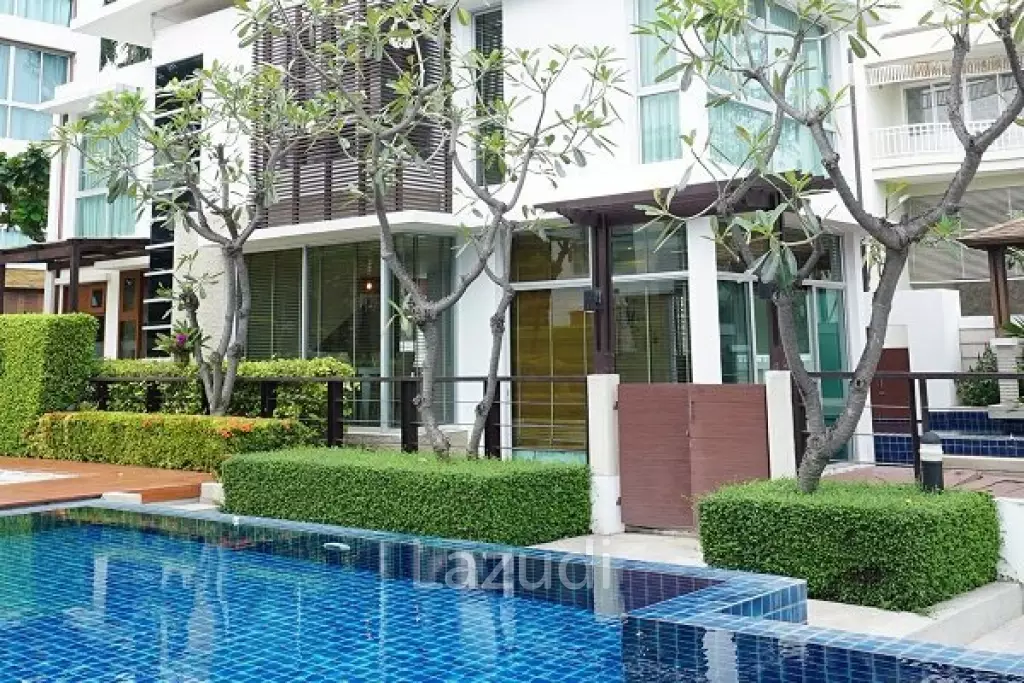 VIMANLAY: Modern 4 Bed Beachfront Pool Villa