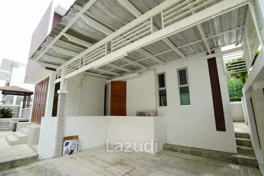 VIMANLAY: Modern 4 Bed Beachfront Pool Villa