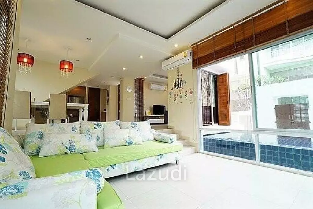 VIMANLAY: Modern 4 Bed Beachfront Pool Villa