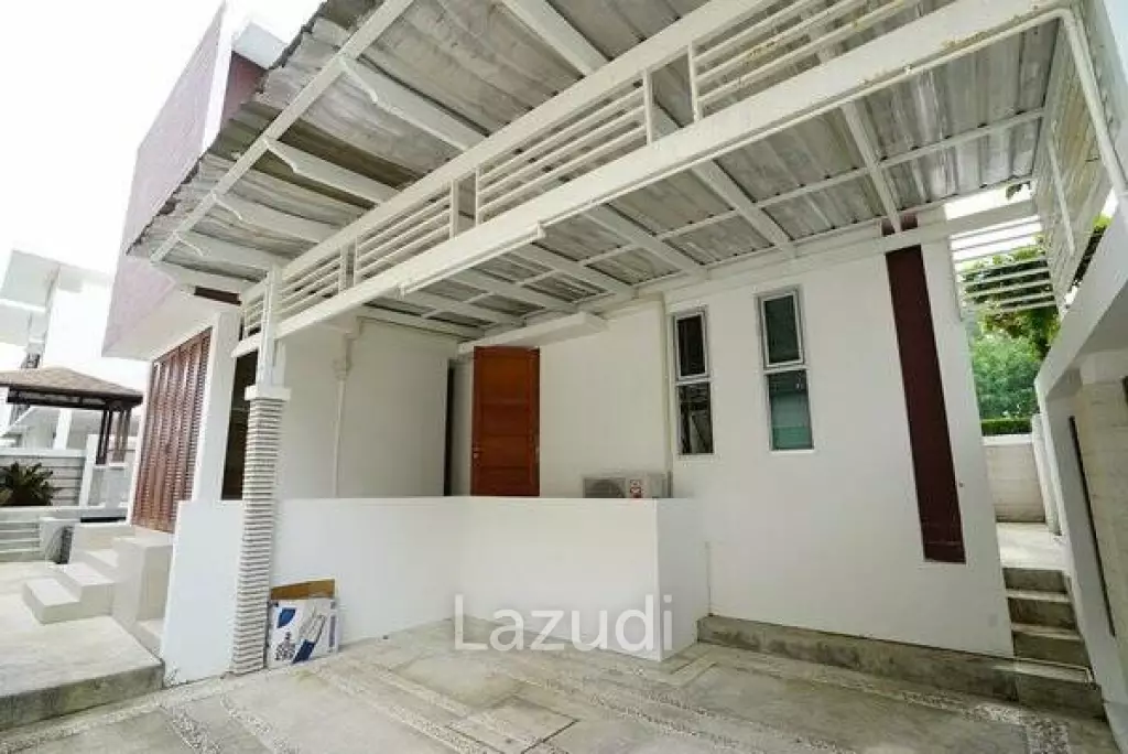 VIMANLAY: Modern 4 Bed Beachfront Pool Villa