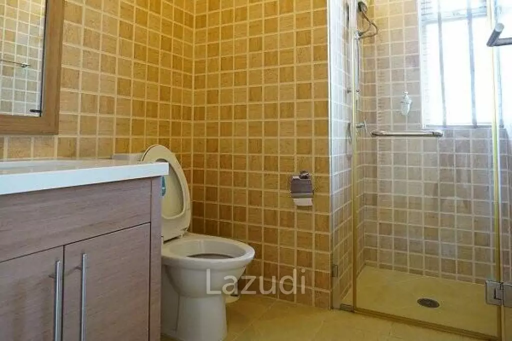 VIMANLAY: Modern 4 Bed Beachfront Pool Villa
