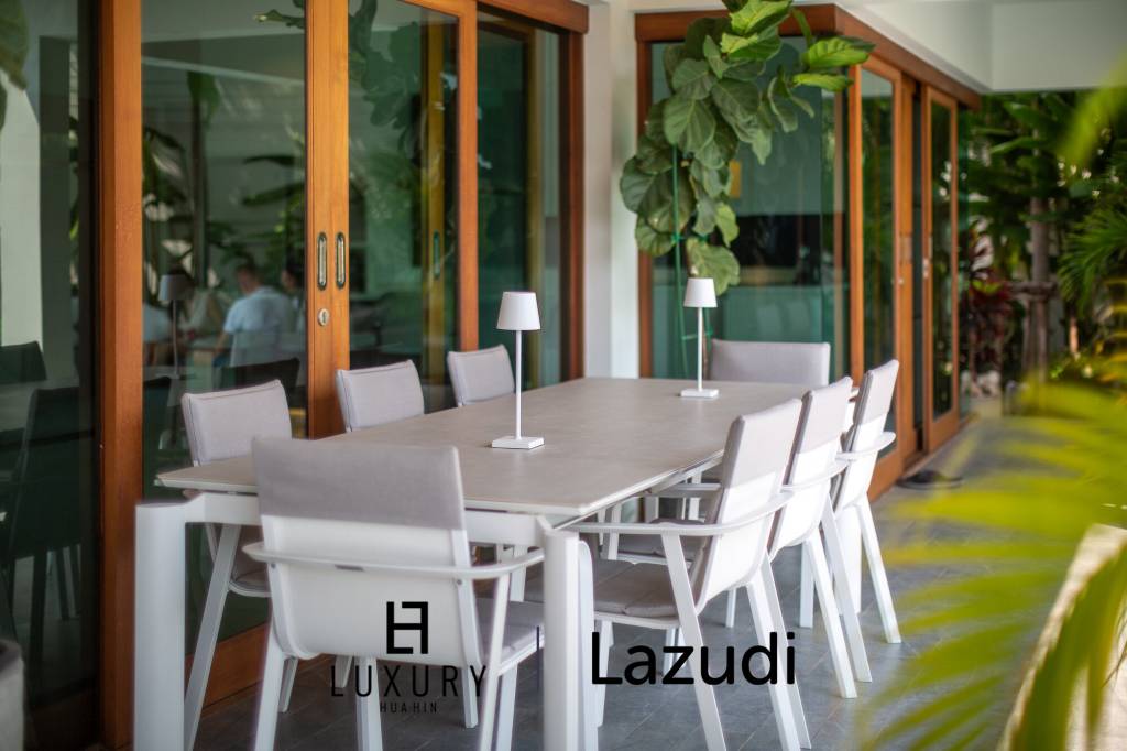 640 平方米 4 床 4 洗澡 别墅 对于 销售