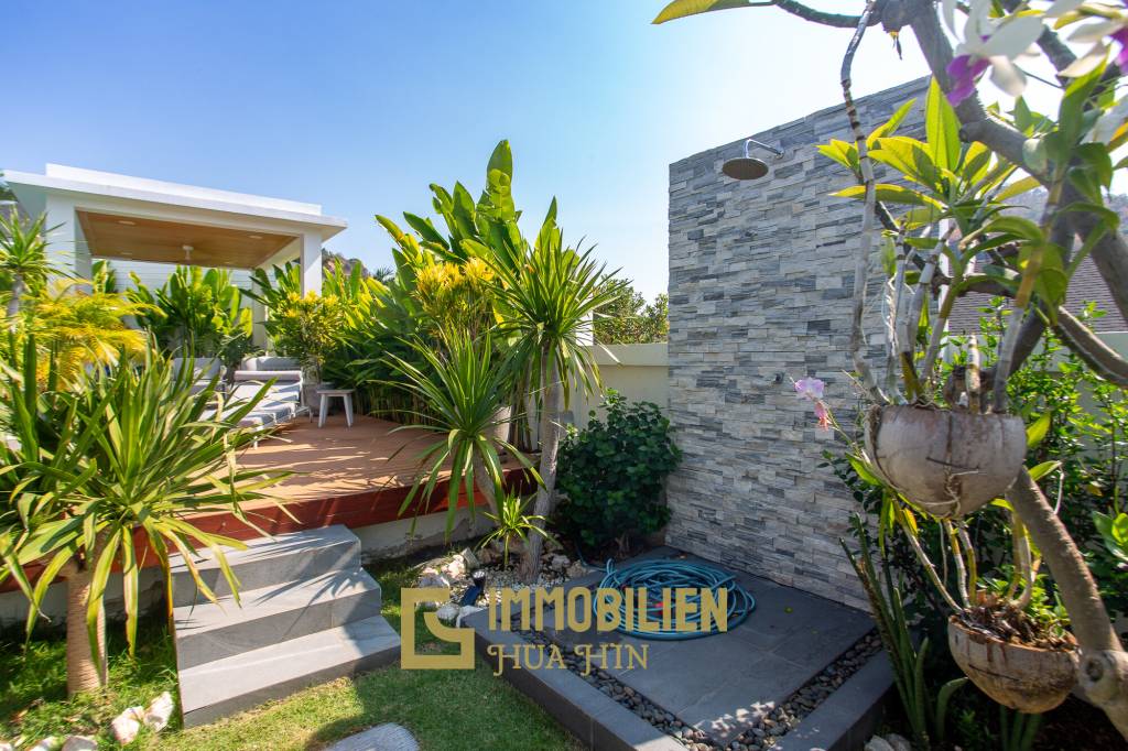 491 qm Wohnfläche / hochwertig Ausgestattet / Bergblick