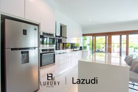 640 平方米 4 床 4 洗澡 别墅 对于 销售