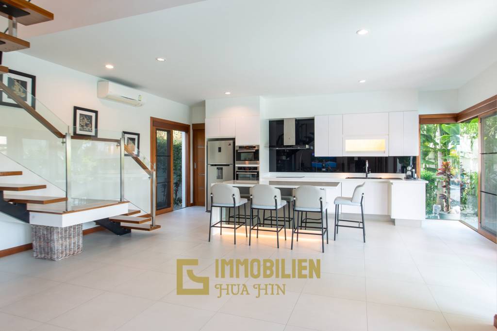 491 qm Wohnfläche / hochwertig Ausgestattet / Bergblick