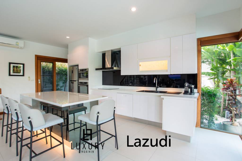 640 平方米 4 床 4 洗澡 别墅 对于 销售