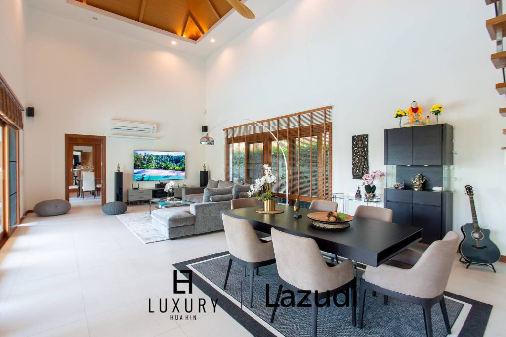 640 平方米 4 床 4 洗澡 别墅 对于 销售