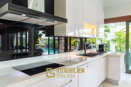 491 qm Wohnfläche / hochwertig Ausgestattet / Bergblick