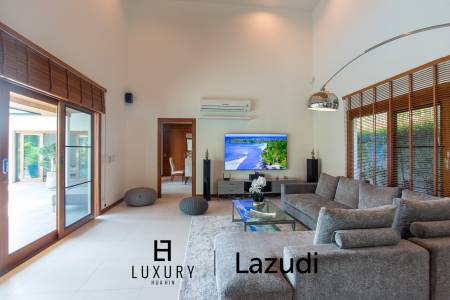 640 平方米 4 床 4 洗澡 别墅 对于 销售