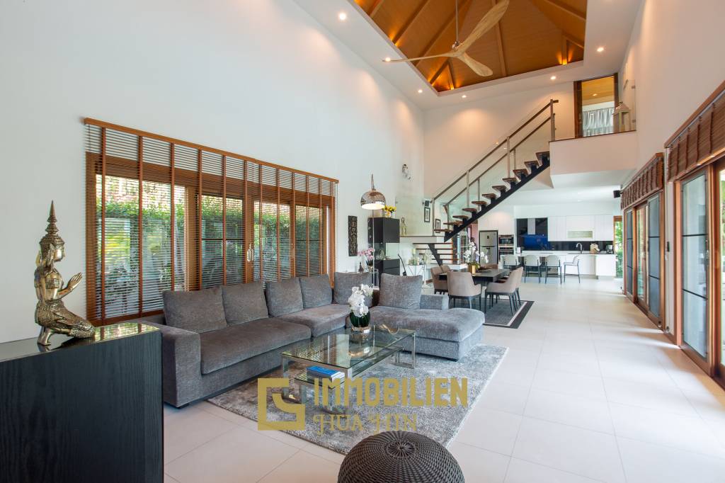 491 qm Wohnfläche / hochwertig Ausgestattet / Bergblick