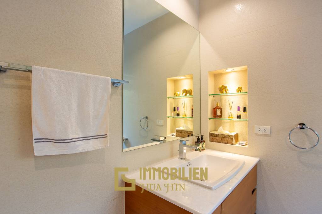 491 qm Wohnfläche / hochwertig Ausgestattet / Bergblick