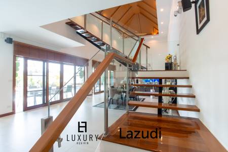 640 平方米 4 床 4 洗澡 别墅 对于 销售