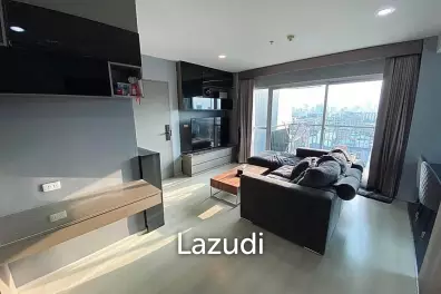 66 sqm modern 2 bed condo at Life Ratchadapisek Huai Khwang Bangkok