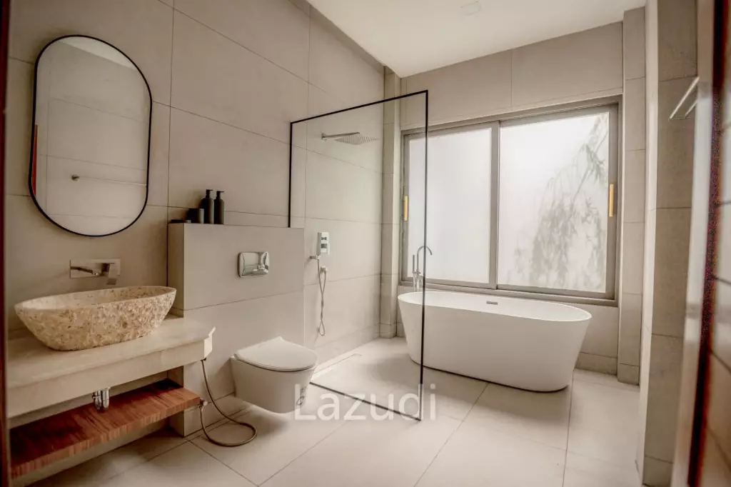Stunning Modern Tropical Japanese Zen Villa