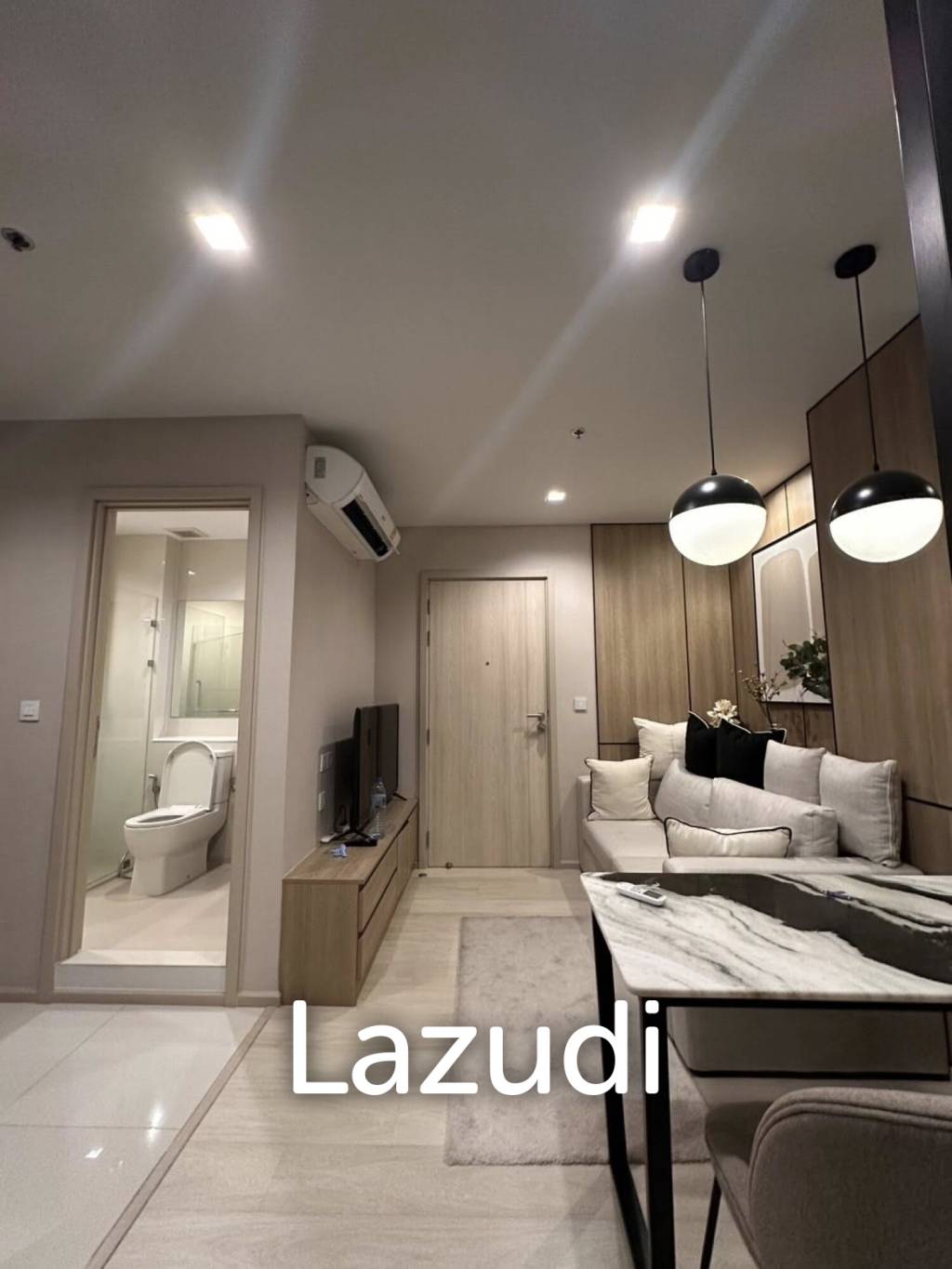 35 sqm 1 Bedroom Condo on 12A Floor at Life One Wireless Lumpini Bangkok