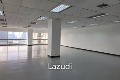 229 sqm Corner Office for Rent at Sermmit Tower Sukhumvit Bangkok