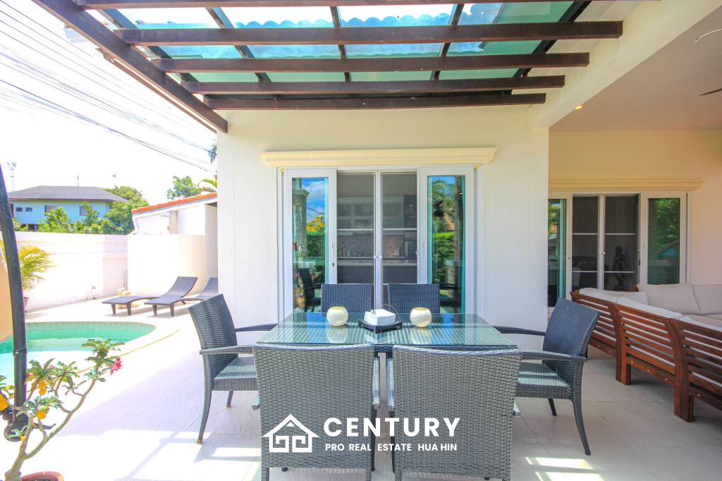 ORCHID PARADISE HOME : 3 bed corner plot pool villa