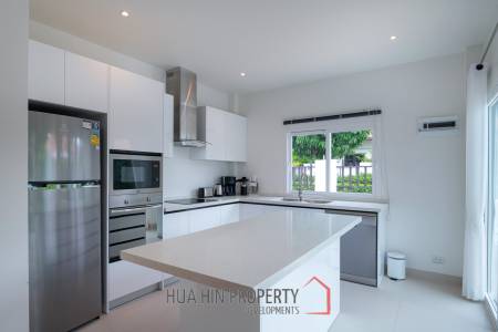 ORCHID PARADISE HOME : upgraded 4 bed pool villa