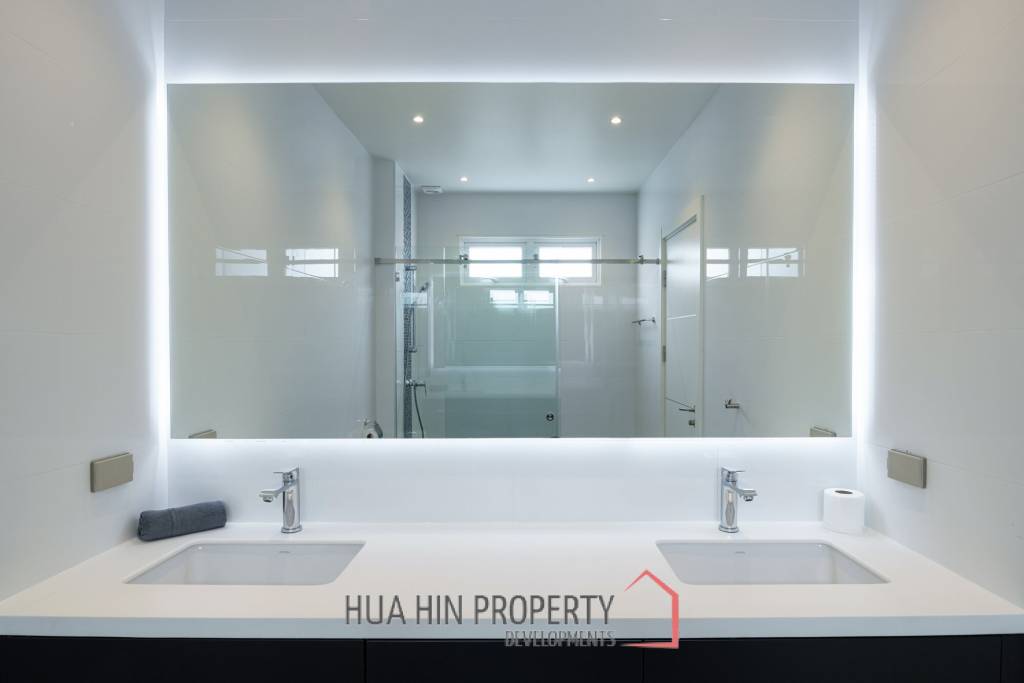 ORCHID PARADISE HOME : upgraded 4 bed pool villa