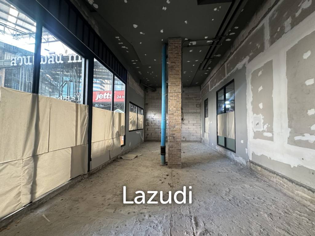 73 sqm Retail Space for Lease in Khlong Toei Bangkok