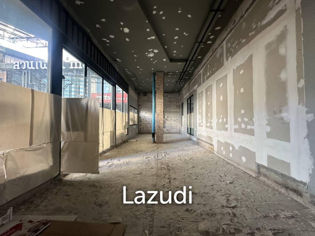 73 sqm Retail Space for Lease in Khlong Toei Bangkok
