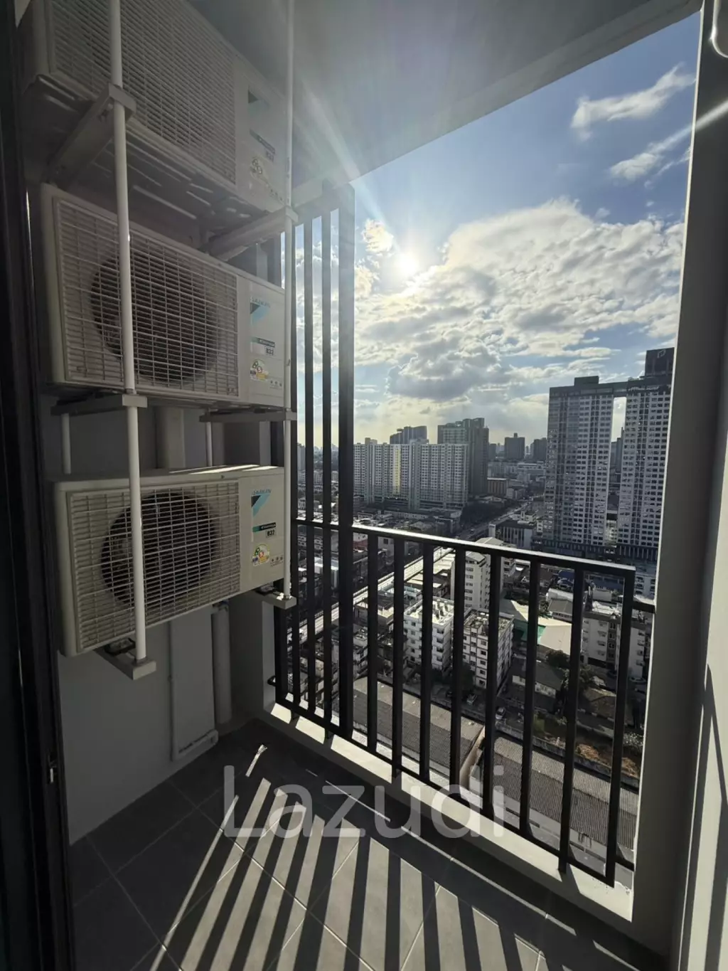 35 Sqm 1 Bed 1 Bath Condo For Sale in Ideo Ramkamhaeng-Lamsali Station