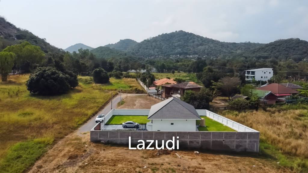 บ้านเดี่ยวชั้นเดียว 140 ตร.ม. บนที่ดิน 800 ตร.ม. วิวเขาสวยงามในเขาเต่า