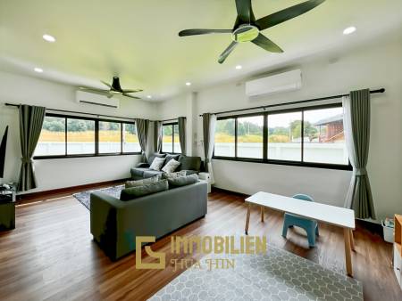 Bergblick / 800 qm Grundstück / voll möbliert