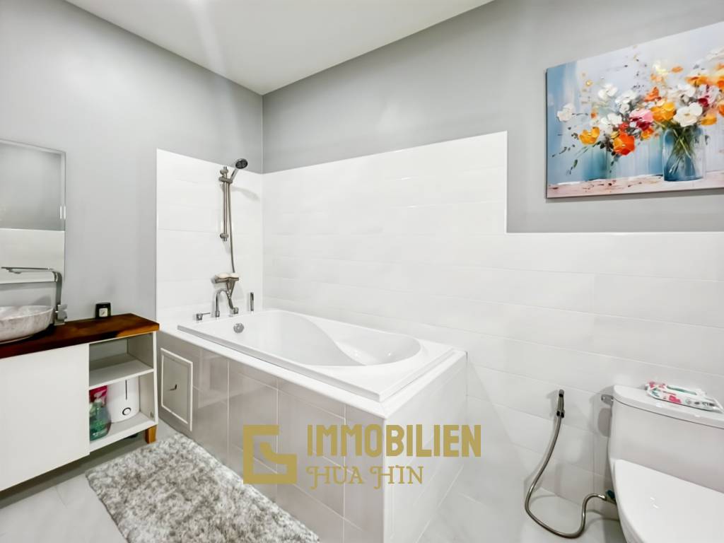 Bergblick / 800 qm Grundstück / voll möbliert