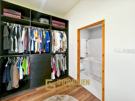 Bergblick / 800 qm Grundstück / voll möbliert