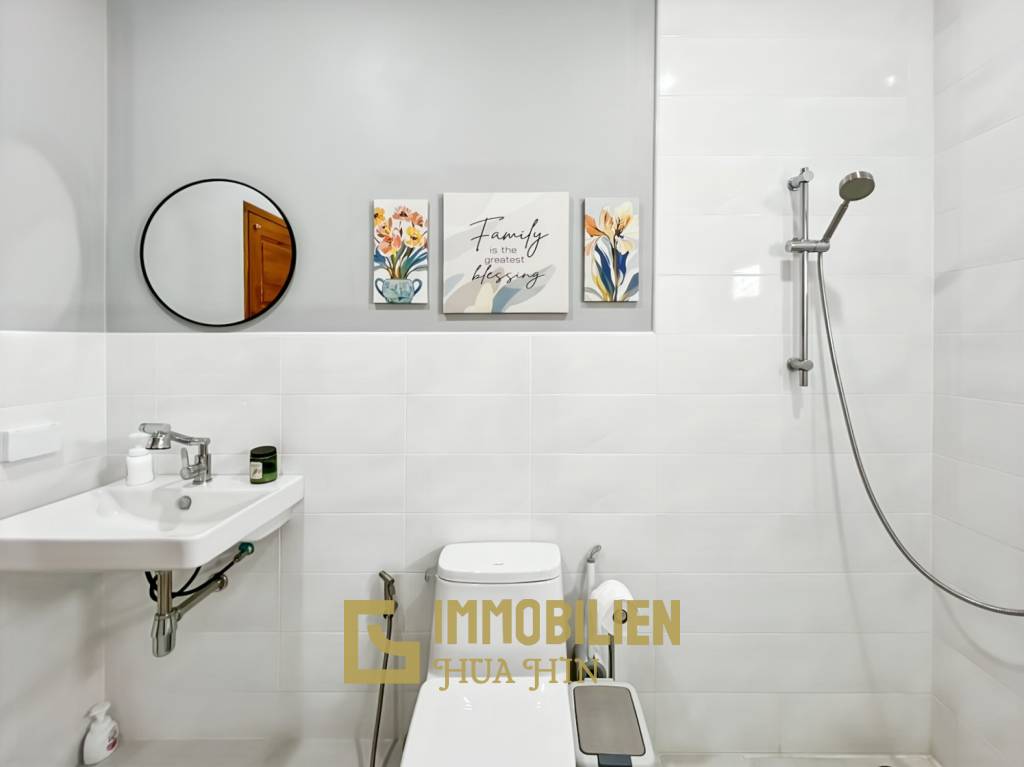 Bergblick / 800 qm Grundstück / voll möbliert